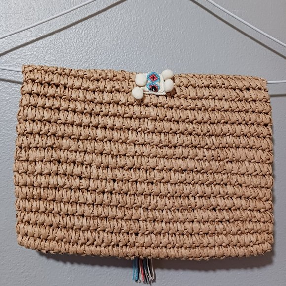 Fallon & Royce Reese Straw Clutch Bag in White Pom Poms - Picture 6 of 6